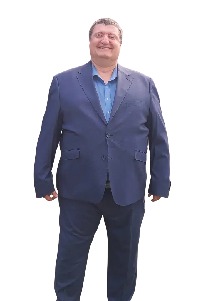 Christophe Simond en costume bleu